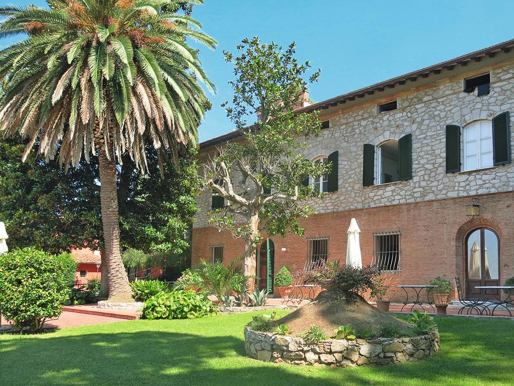 Borgo Degli Aranci Aparthotel 3*