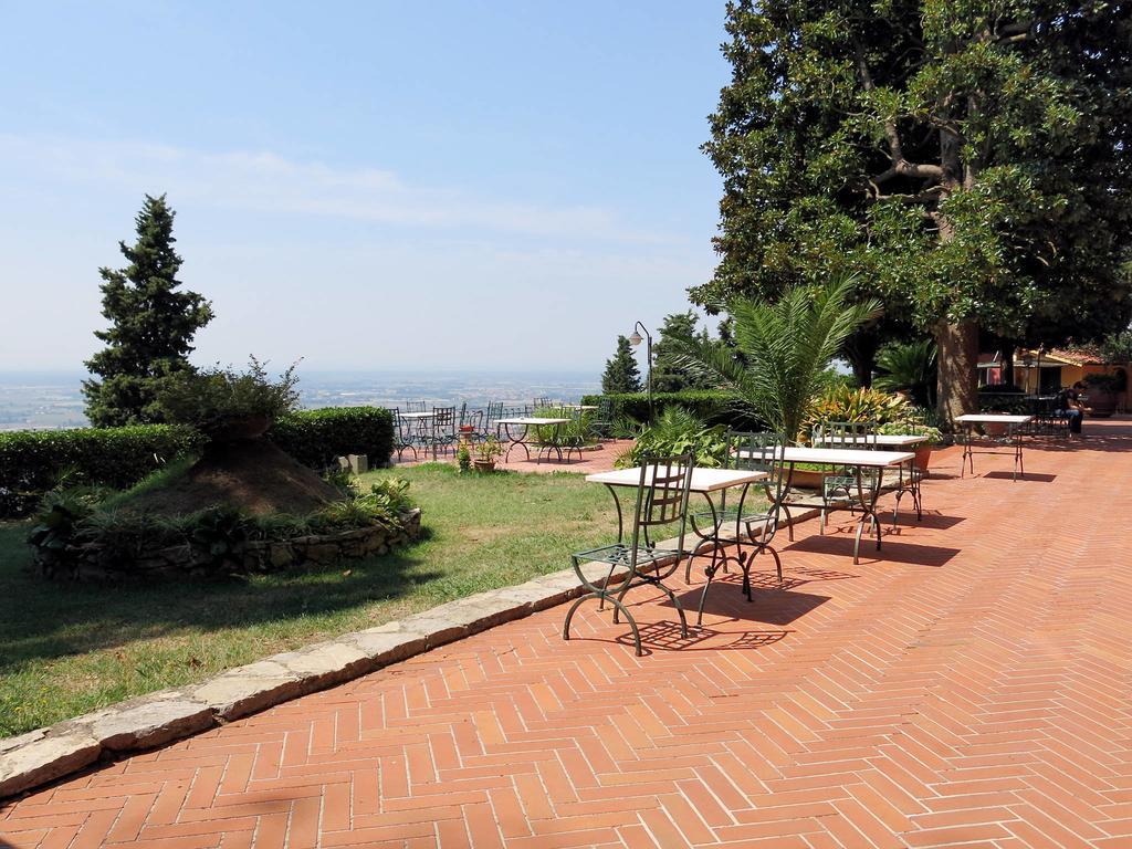 Borgo Degli Aranci Aparthotel